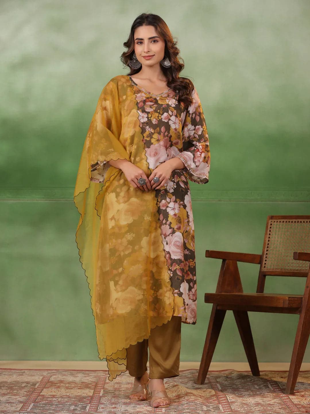 Volso Fashion Women's Olive V-Neck Silk Blend Kurta Set