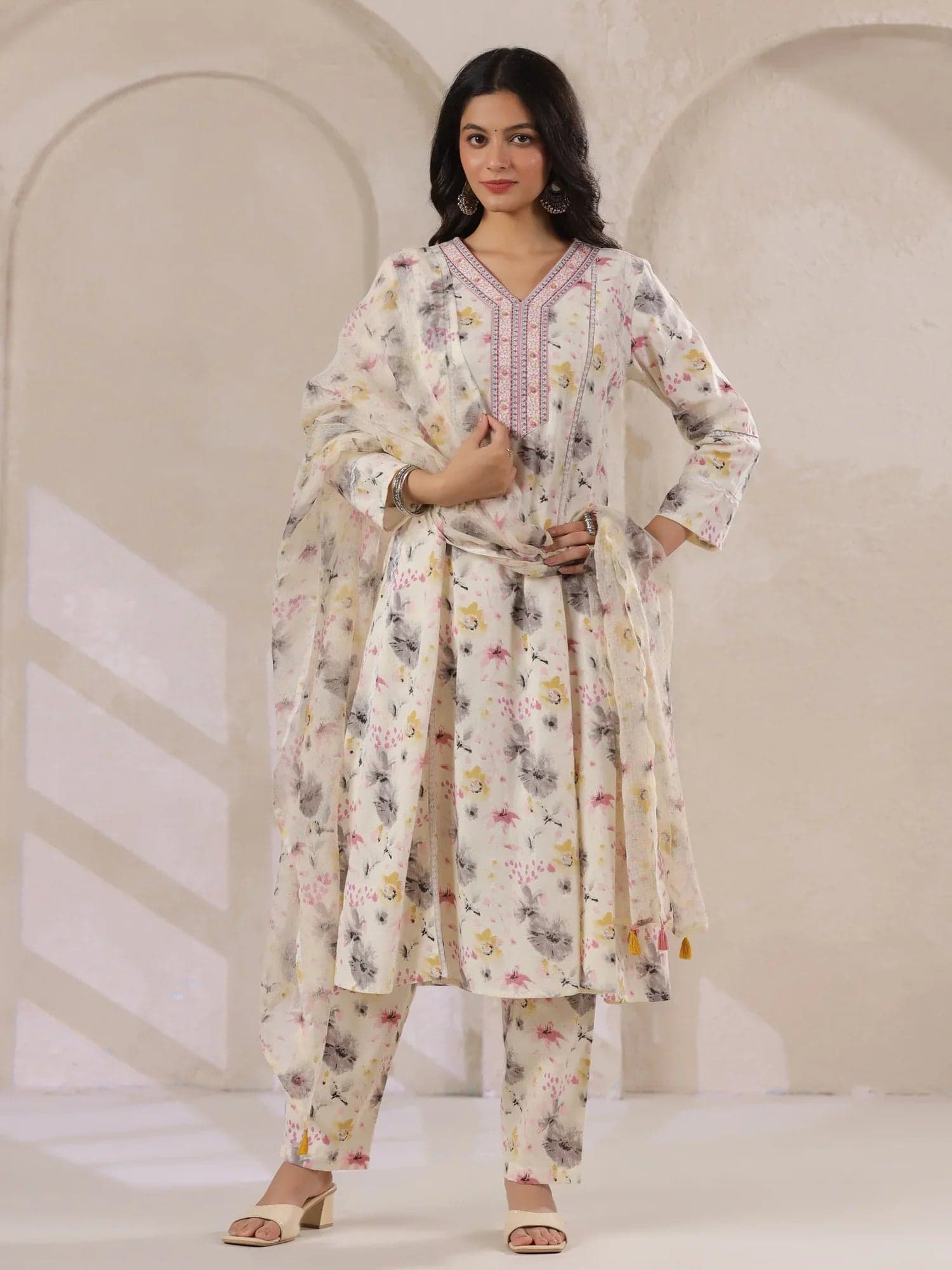 Volso Fashion Off-White Cotton Floral Printed Anarkali Kurta With Dupatta Set